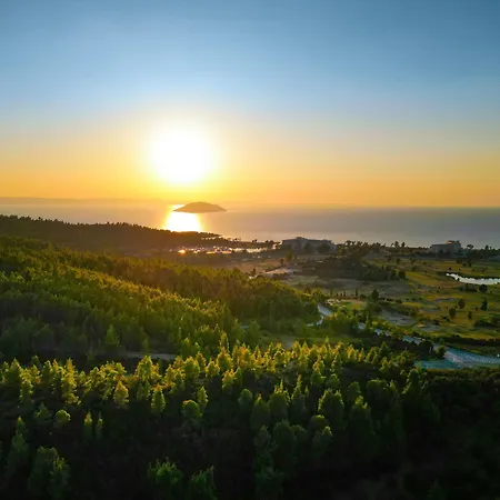 Matelia Chalkidiki Неос-Мармарас
